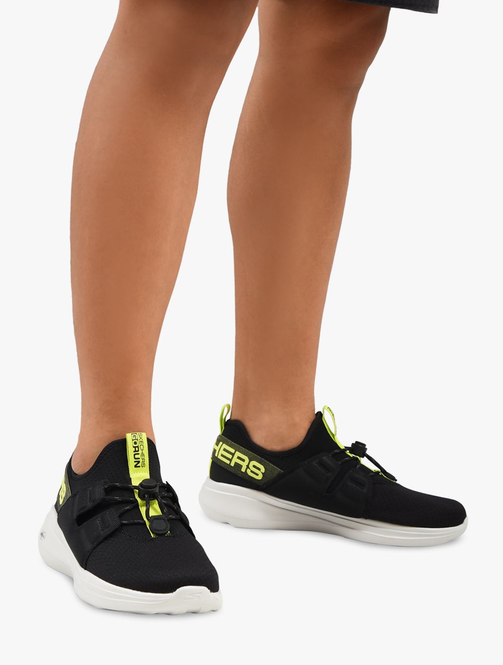 skechers go run fast black