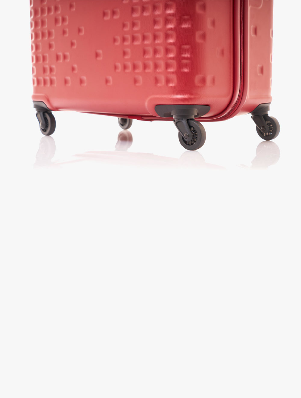 american tourister cruze spinner